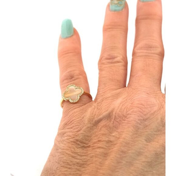 Estate AV 925 Gold Vermeil Clover Ring w/ Mother of Pearl & CZ – Size 6.75 - Picture 5 of 10